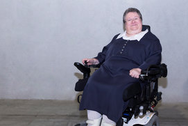 Kleid mit falschem Hemdkragen Kleid mit falschem Hemdkragen